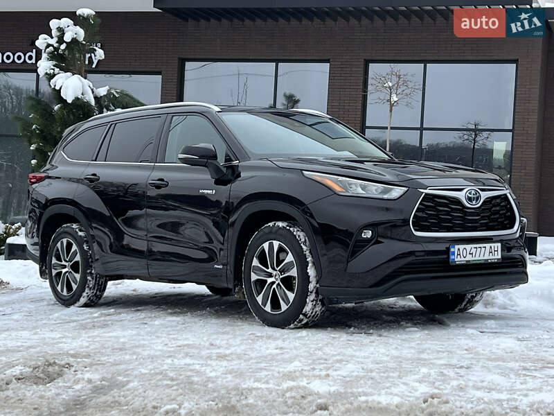 Внедорожник / Кроссовер Toyota Highlander 2020 в Ужгороде