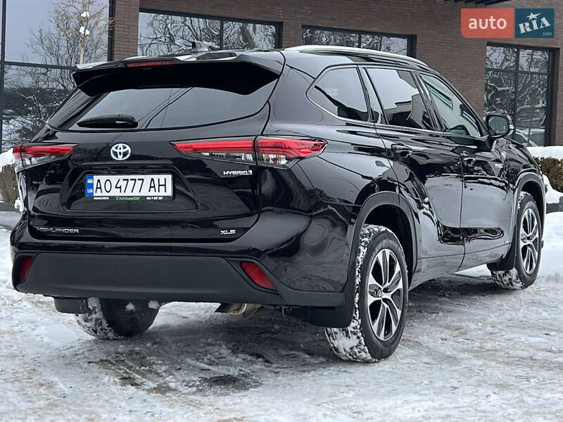Внедорожник / Кроссовер Toyota Highlander 2020 в Ужгороде