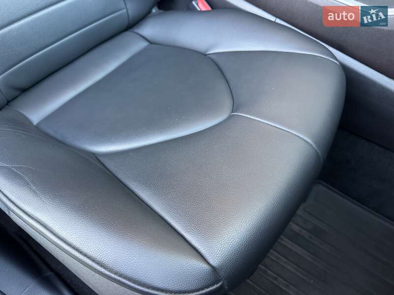 Внедорожник / Кроссовер Toyota Highlander 2020 в Тернополе