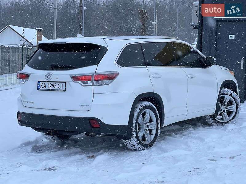 Внедорожник / Кроссовер Toyota Highlander 2015 в Днепре