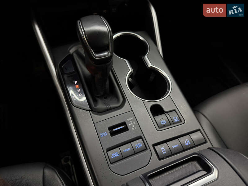 Внедорожник / Кроссовер Toyota Highlander 2020 в Киеве