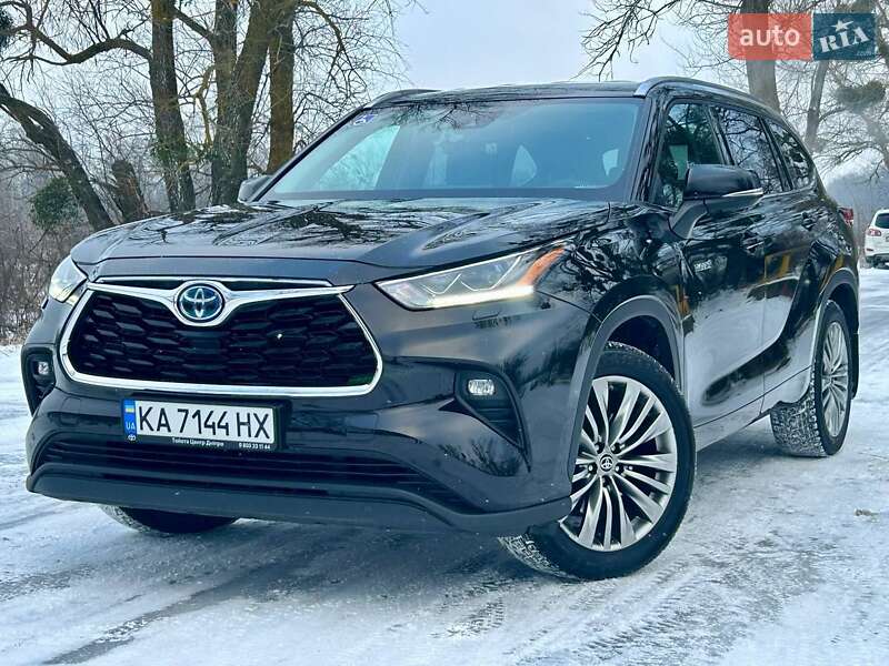 Toyota Highlander 2021