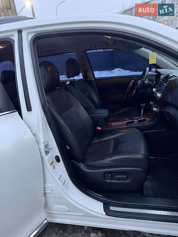 Внедорожник / Кроссовер Toyota Highlander 2011 в Тернополе фото 38 Внедорожник / Кроссовер Toyota Highlander 2011 в Тернополе
