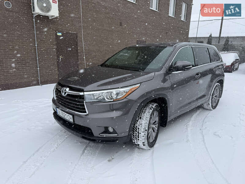 Toyota Highlander 2016