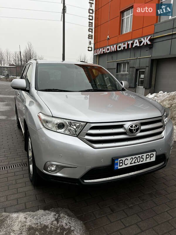 Toyota Highlander 2011