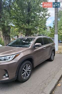 Позашляховик / Кросовер Toyota Highlander 2018 в Одесі