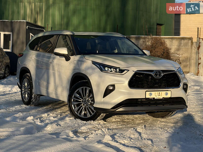 Внедорожник / Кроссовер Toyota Highlander 2024 в Киеве