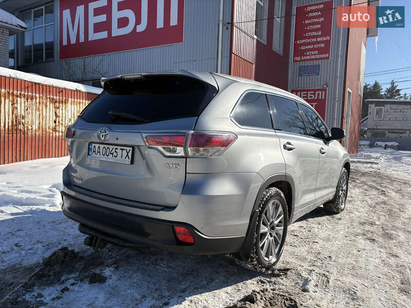 Внедорожник / Кроссовер Toyota Highlander 2014 в Киеве фото 6 Внедорожник / Кроссовер Toyota Highlander 2014 в Киеве