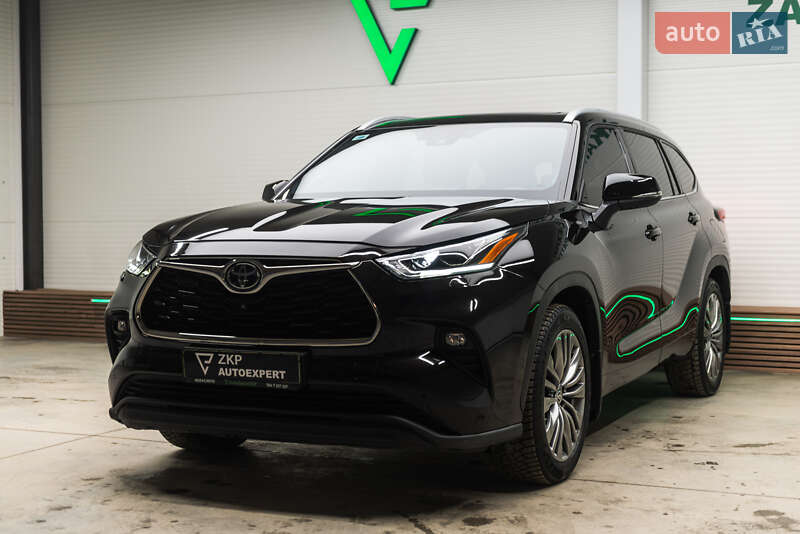 Внедорожник / Кроссовер Toyota Highlander 2021 в Мукачево