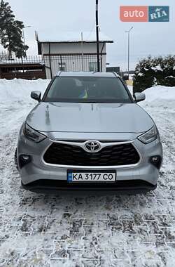Позашляховик / Кросовер Toyota Highlander 2020 в Києві