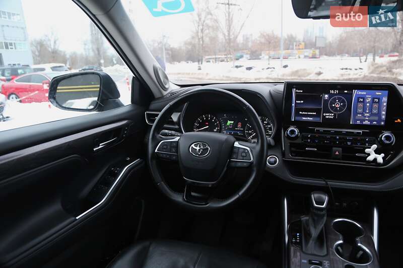 Внедорожник / Кроссовер Toyota Highlander 2021 в Киеве фото 15 Внедорожник / Кроссовер Toyota Highlander 2021 в Киеве