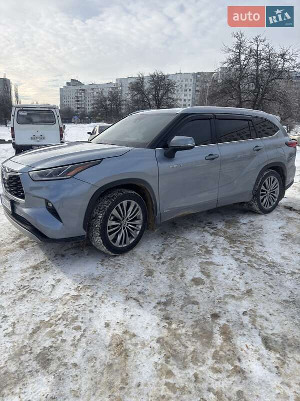 Внедорожник / Кроссовер Toyota Highlander 2021 в Харькове