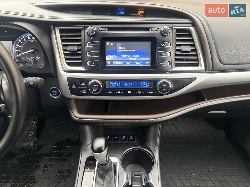 Внедорожник / Кроссовер Toyota Highlander 2014 в Харькове фото 24 Внедорожник / Кроссовер Toyota Highlander 2014 в Харькове