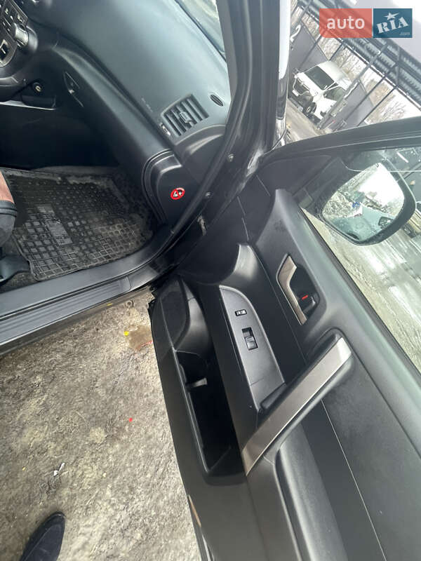 Внедорожник / Кроссовер Toyota Highlander 2011 в Киеве фото 18 Внедорожник / Кроссовер Toyota Highlander 2011 в Киеве