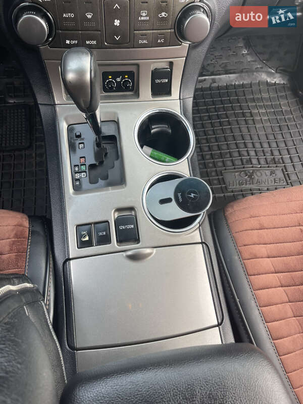 Внедорожник / Кроссовер Toyota Highlander 2011 в Киеве фото 23 Внедорожник / Кроссовер Toyota Highlander 2011 в Киеве