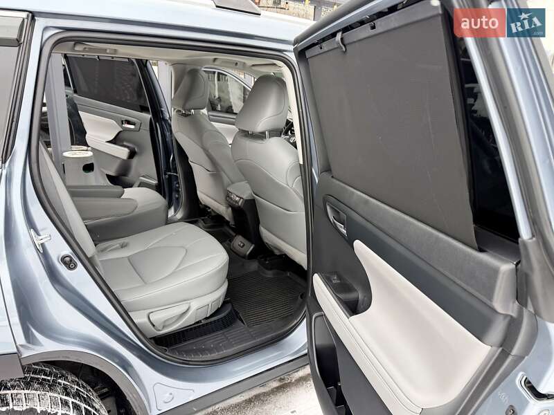 Позашляховик / Кросовер Toyota Highlander 2021 в Києві фото 42 Позашляховик / Кросовер Toyota Highlander 2021 в Києві