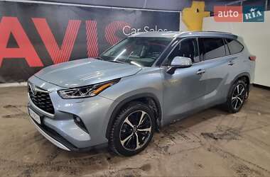 Внедорожник / Кроссовер Toyota Highlander 2021 в Киеве