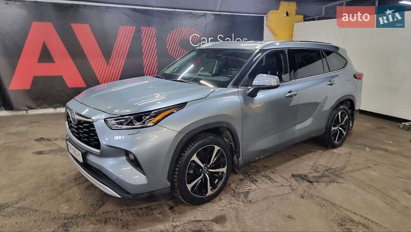 Toyota Highlander 2021