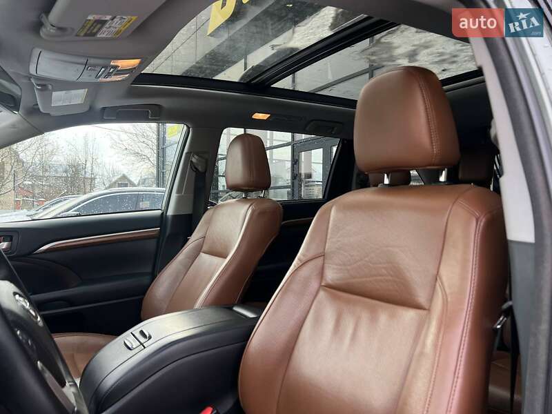 Внедорожник / Кроссовер Toyota Highlander 2018 в Ивано-Франковске фото 11 Внедорожник / Кроссовер Toyota Highlander 2018 в Ивано-Франковске