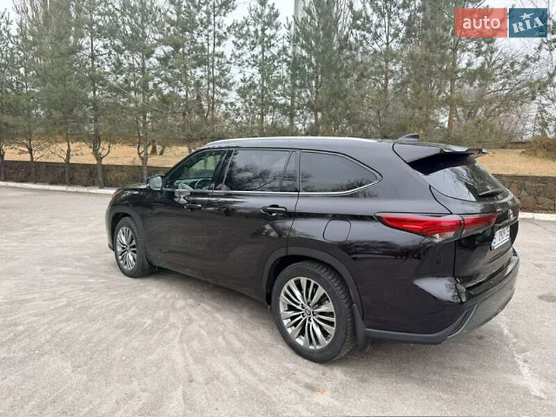 Внедорожник / Кроссовер Toyota Highlander 2021 в Кременчуге фото 18 Внедорожник / Кроссовер Toyota Highlander 2021 в Кременчуге