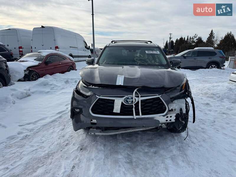 Toyota Highlander 2020