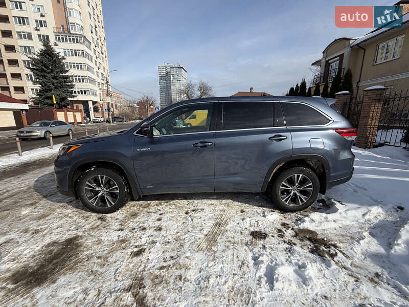 Позашляховик / Кросовер Toyota Highlander 2018 в Києві