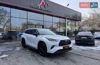 Внедорожник / Кроссовер Toyota Highlander 2023 в Одессе