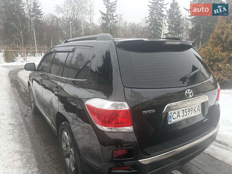 Внедорожник / Кроссовер Toyota Highlander 2011 в Смеле фото 5 Внедорожник / Кроссовер Toyota Highlander 2011 в Смеле