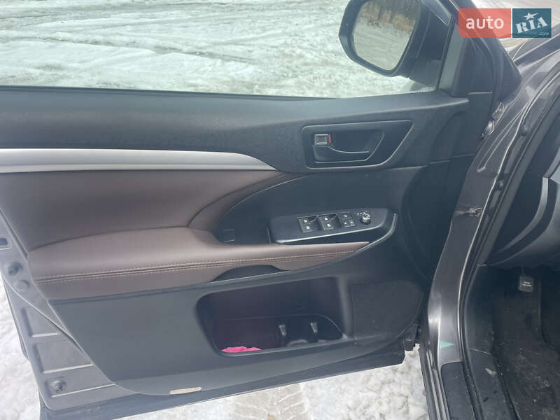 Внедорожник / Кроссовер Toyota Highlander 2014 в Броварах фото 8 Внедорожник / Кроссовер Toyota Highlander 2014 в Броварах