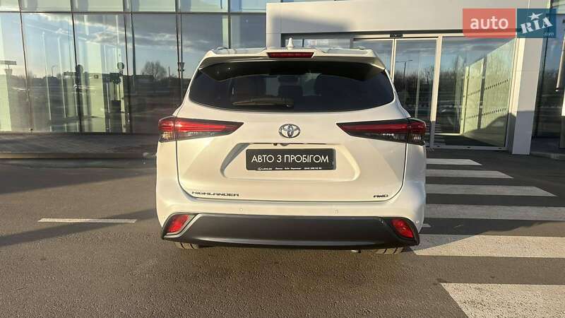 Позашляховик / Кросовер Toyota Highlander 2022 в Києві
