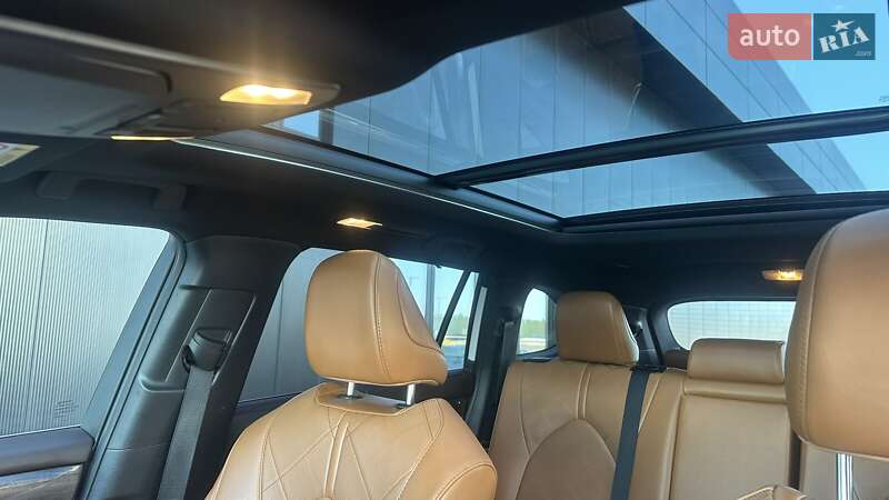 Позашляховик / Кросовер Toyota Highlander 2022 в Києві