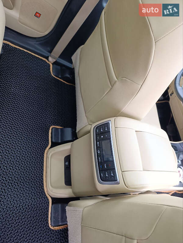 Внедорожник / Кроссовер Toyota Highlander 2015 в Харькове