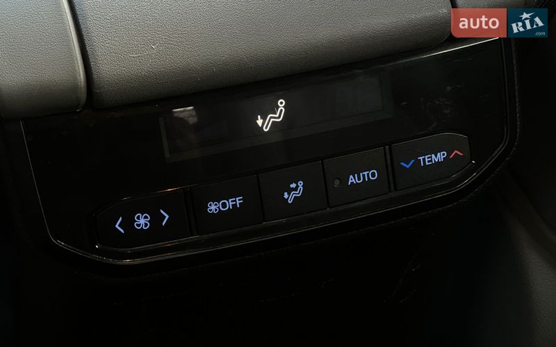 Внедорожник / Кроссовер Toyota Highlander 2020 в Львове