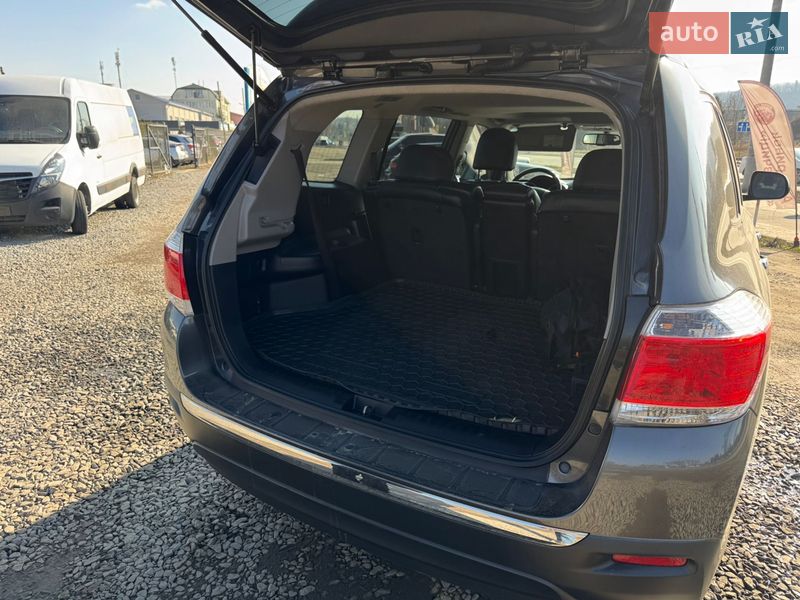 Внедорожник / Кроссовер Toyota Highlander 2012 в Львове