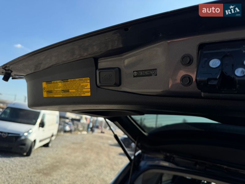 Внедорожник / Кроссовер Toyota Highlander 2012 в Львове