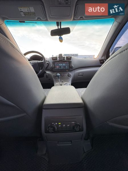Позашляховик / Кросовер Toyota Highlander 2008 в Києві