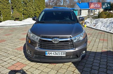 Позашляховик / Кросовер Toyota Highlander 2016 в Житомирі