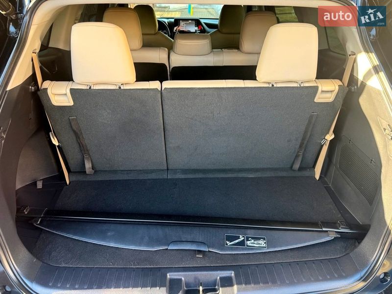 Позашляховик / Кросовер Toyota Highlander 2020 в Хмельницькому