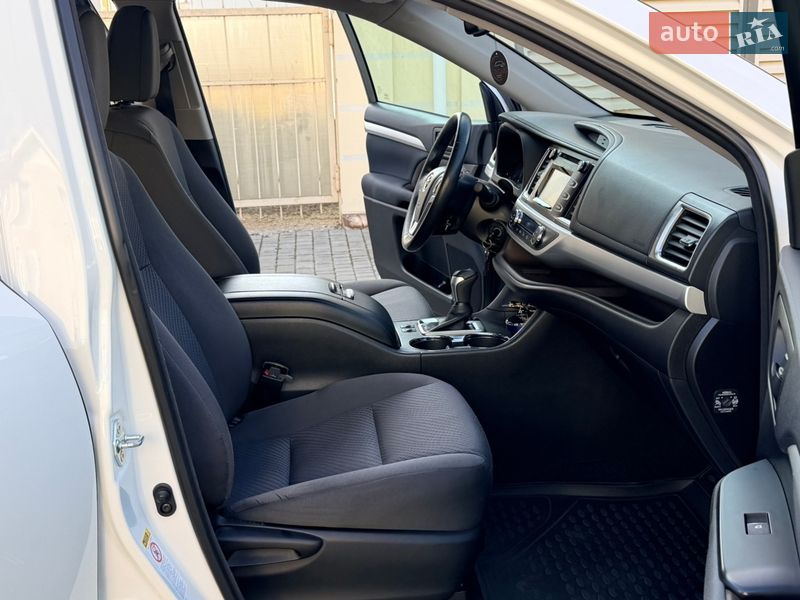 Внедорожник / Кроссовер Toyota Highlander 2014 в Одессе