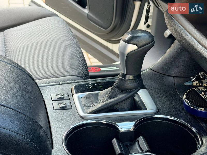 Внедорожник / Кроссовер Toyota Highlander 2014 в Одессе