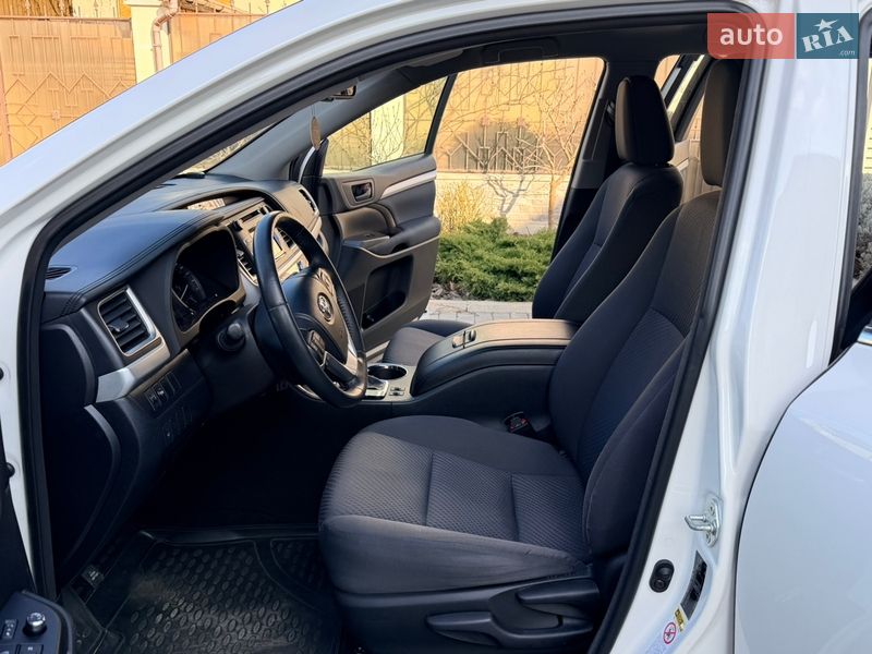 Внедорожник / Кроссовер Toyota Highlander 2014 в Одессе