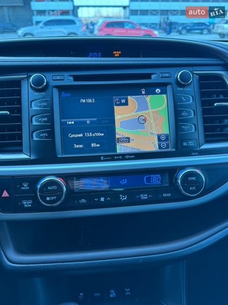 Внедорожник / Кроссовер Toyota Highlander 2016 в Киеве