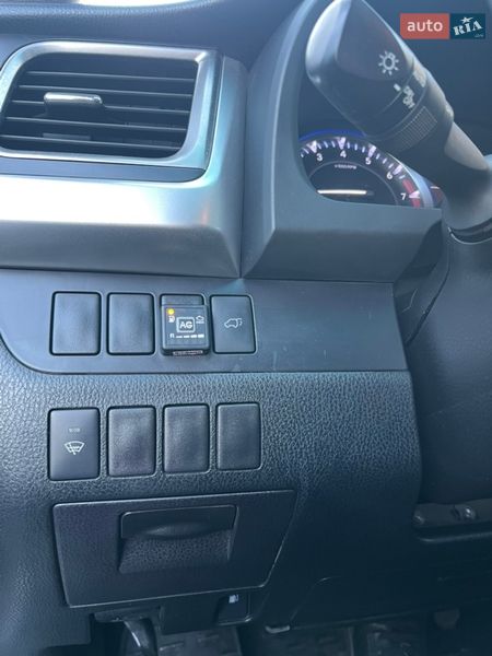 Внедорожник / Кроссовер Toyota Highlander 2014 в Киеве