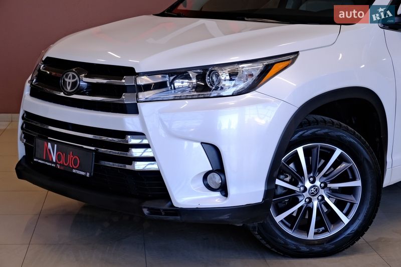 Внедорожник / Кроссовер Toyota Highlander 2017 в Одессе