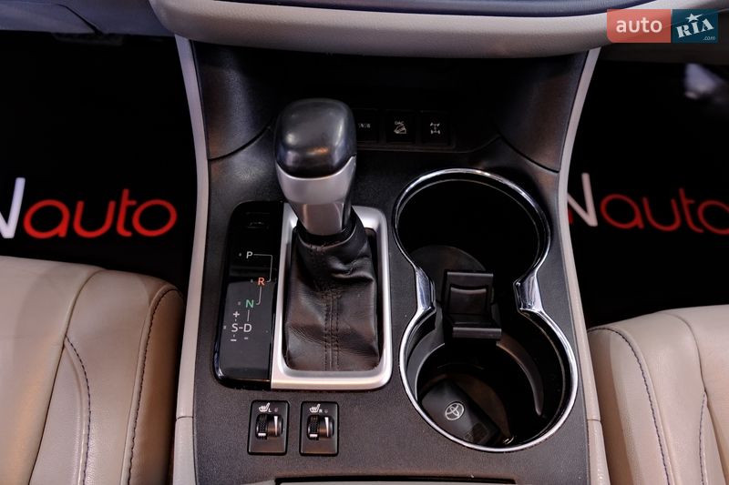 Внедорожник / Кроссовер Toyota Highlander 2017 в Одессе
