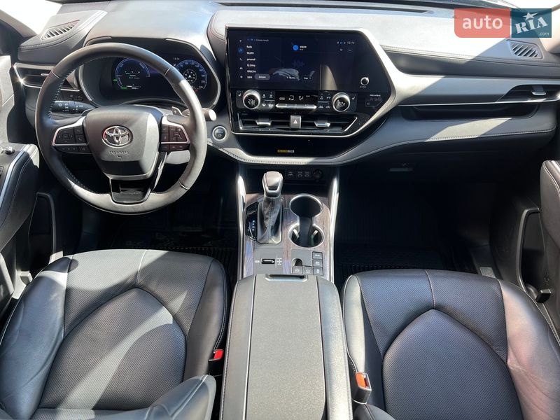 Внедорожник / Кроссовер Toyota Highlander 2024 в Виннице