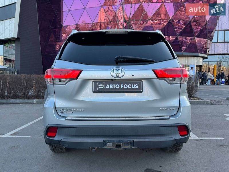 Позашляховик / Кросовер Toyota Highlander 2018 в Києві фото 7 Позашляховик / Кросовер Toyota Highlander 2018 в Києві