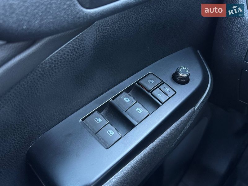 Позашляховик / Кросовер Toyota Highlander 2018 в Києві фото 21 Позашляховик / Кросовер Toyota Highlander 2018 в Києві