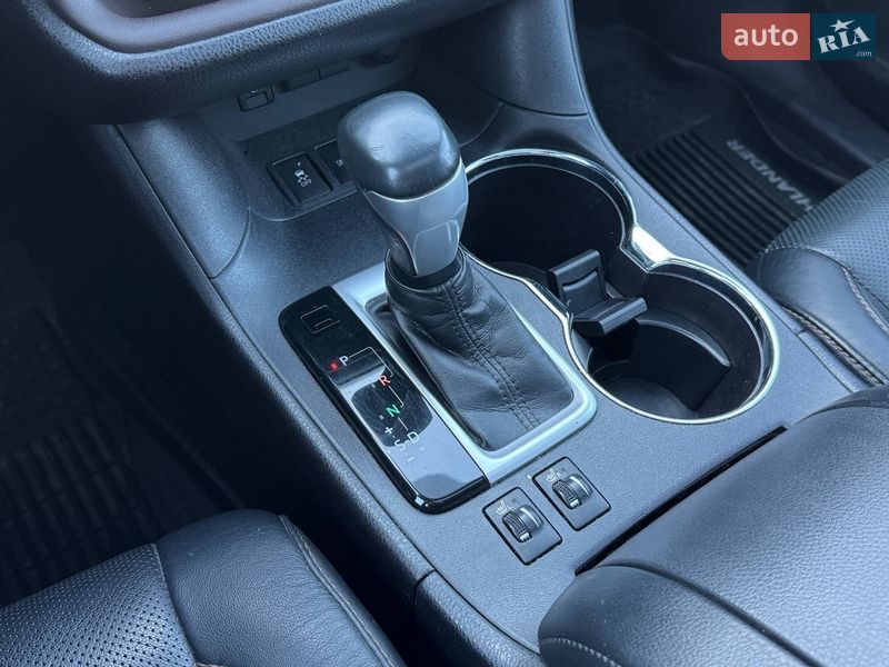 Позашляховик / Кросовер Toyota Highlander 2018 в Києві фото 38 Позашляховик / Кросовер Toyota Highlander 2018 в Києві