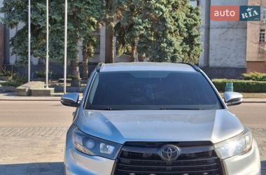 Позашляховик / Кросовер Toyota Highlander 2014 в Кременчуці